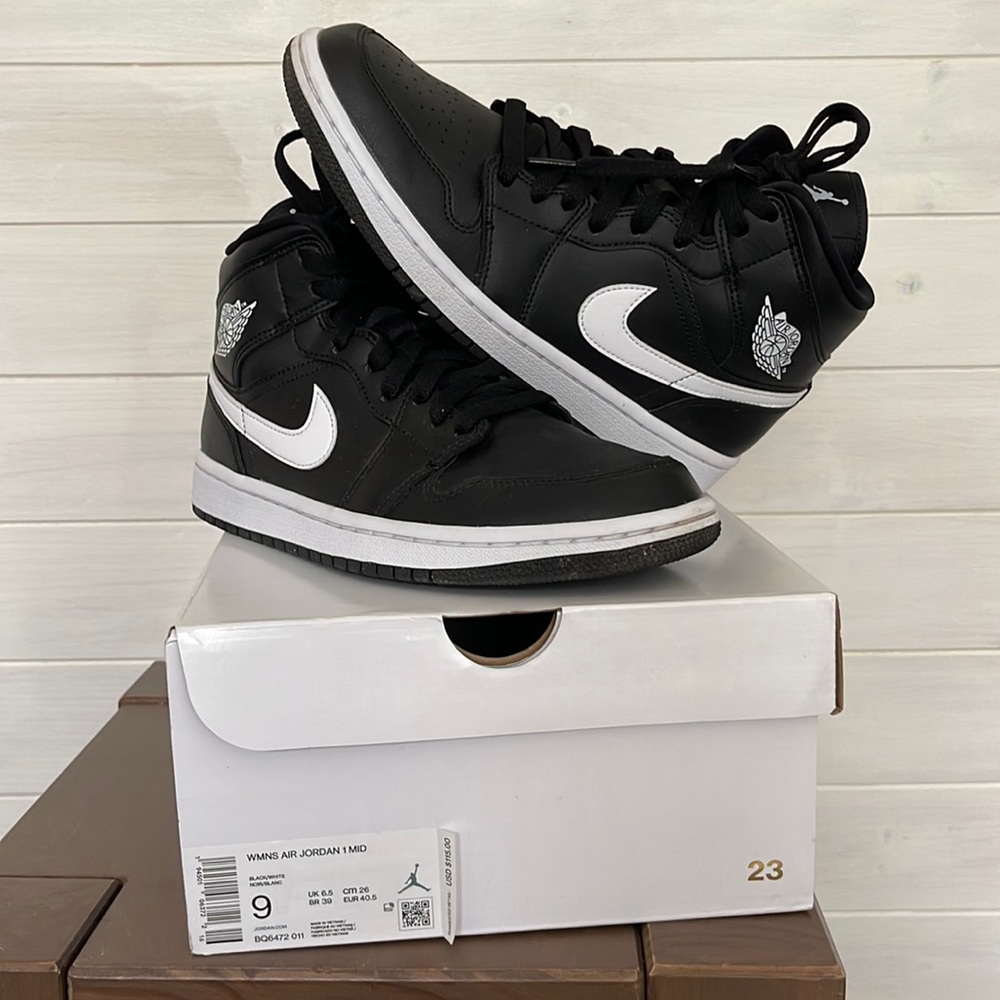 Womens Air Jordan 1 Mid